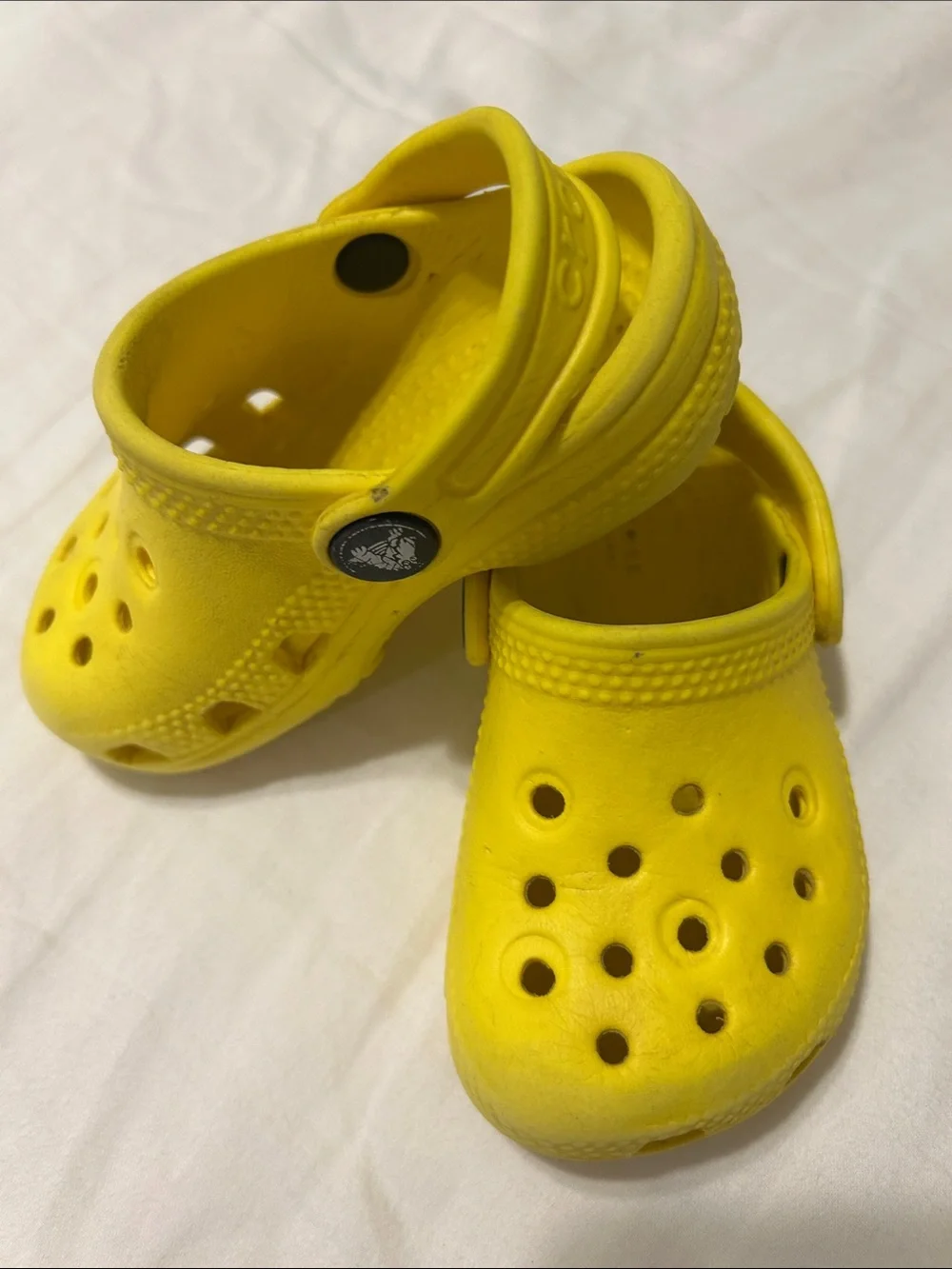 Crocs Yellow Kids Clog Sandals - Lightweight Slip-On, Size C5.
